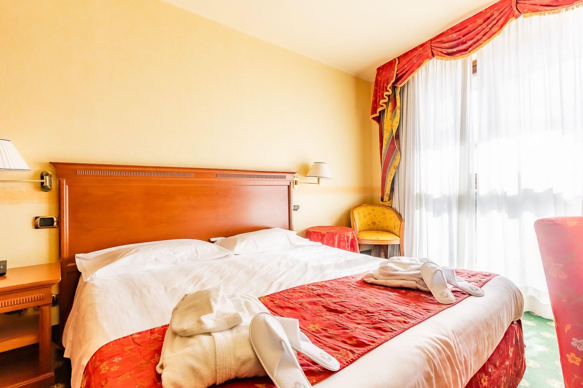 Hotel Cristallo Sestriere Dış mekan fotoğraf