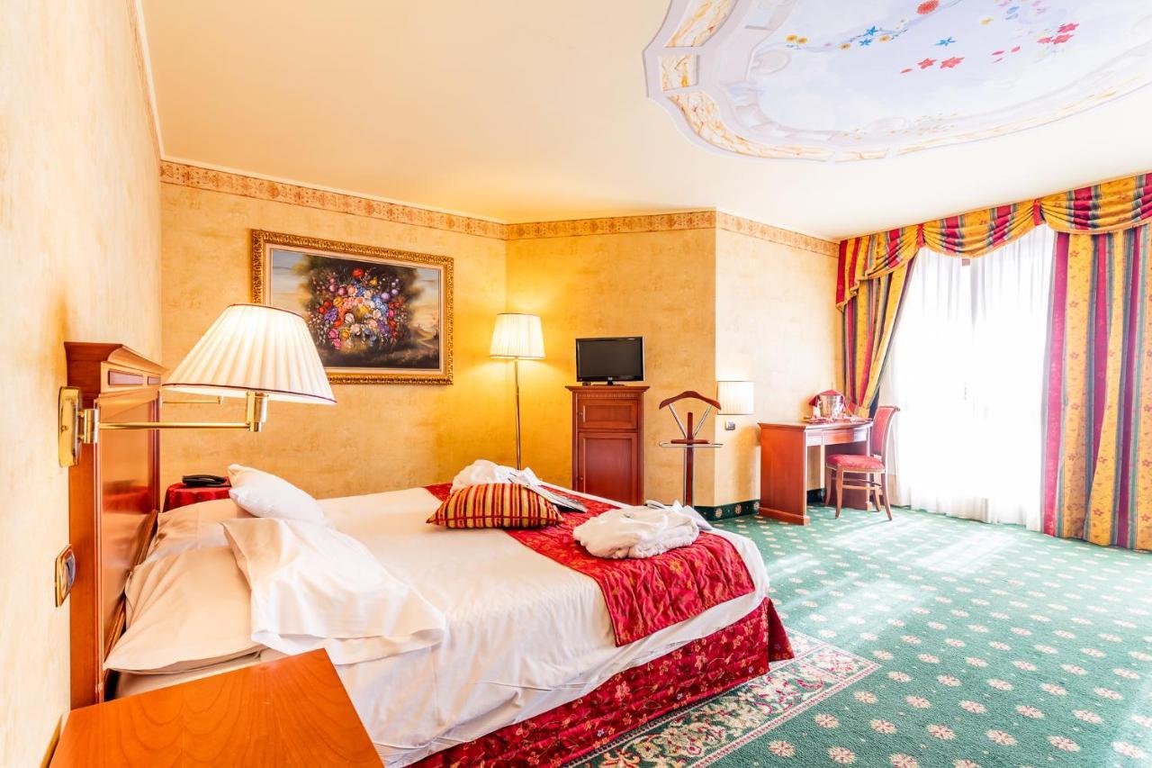 Hotel Cristallo Sestriere Dış mekan fotoğraf